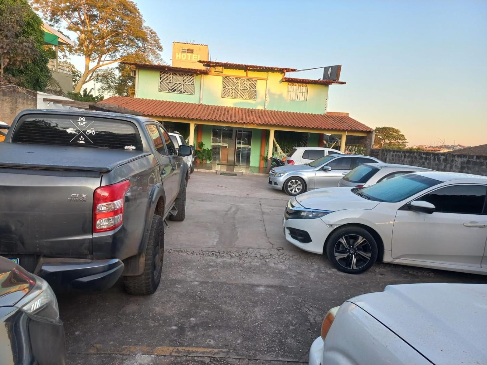 Pousada Hotel Araguaia Aragarcas Екстер'єр фото